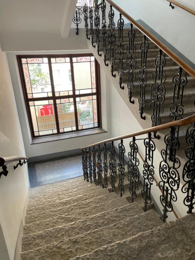 Cozy City Apartment Near City Center Вена Экстерьер фото